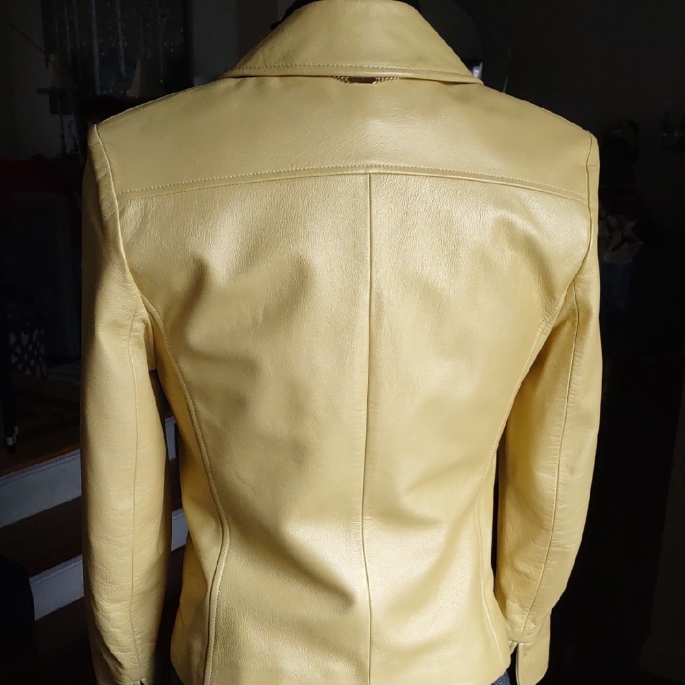 Vintage St. John Buttery Soft Yellow Leather Jacket - Picture 3 of 14